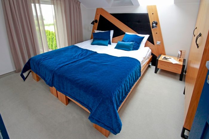 Projekt wnętrza hotelu - pokój hotelowy - Mezowo