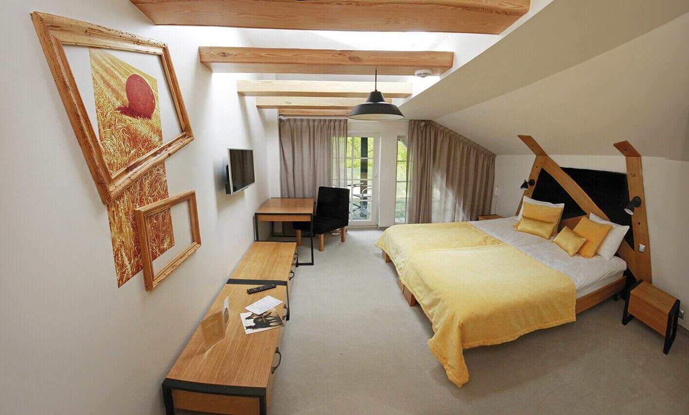 Projekt wnętrza hotelu - pokój hotelowy - Mezowo